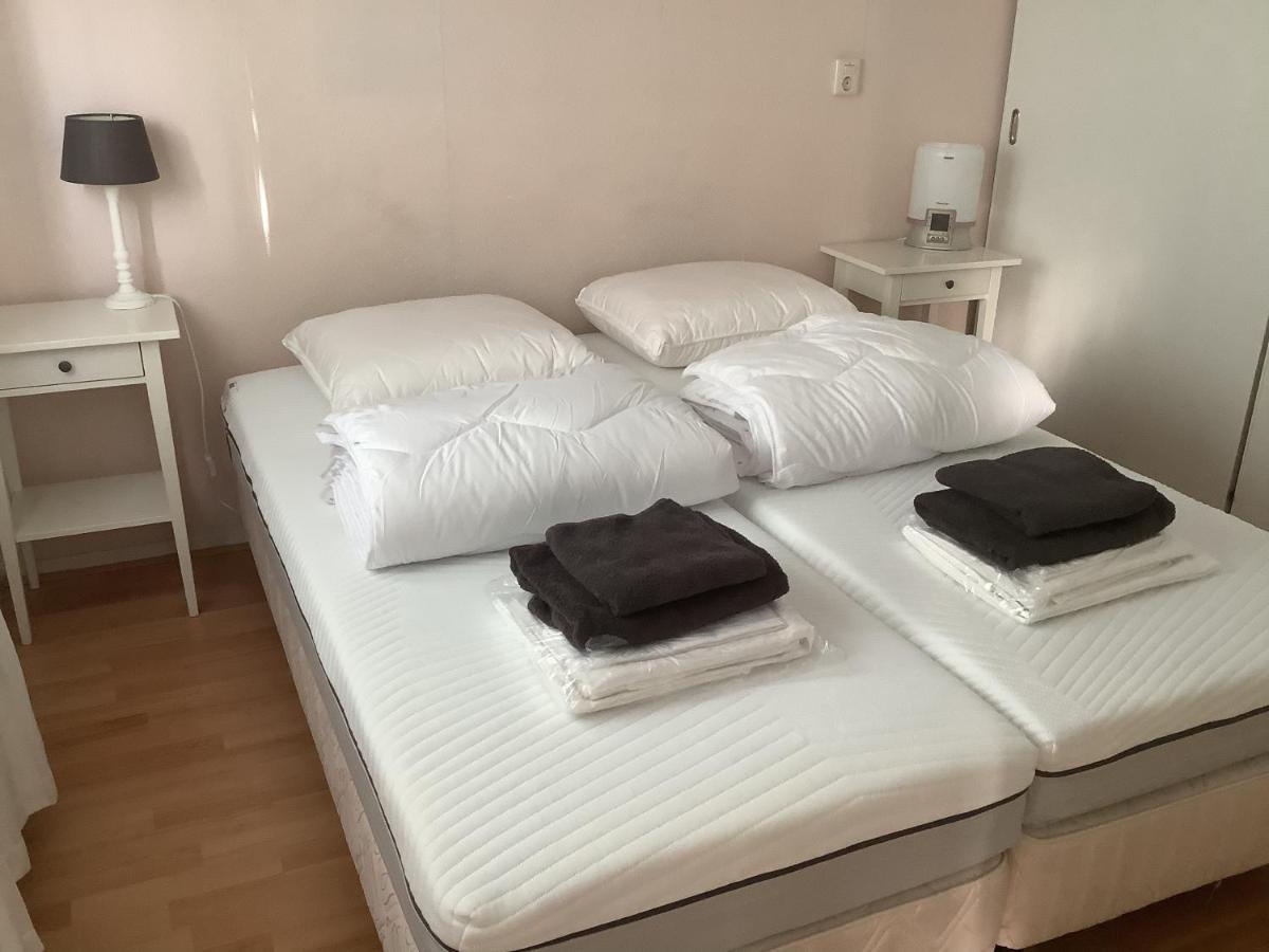 Coco'S Beach Resort Sint-Annaland Buitenkant foto